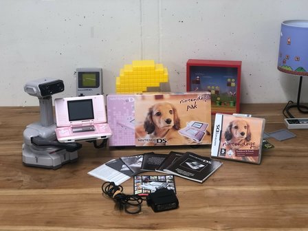 DS Original Pink - Nintendogs Pak [Complete]