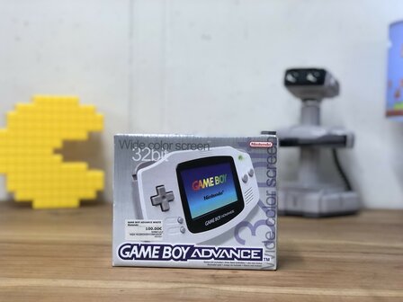 Gameboy Advance White [Complete]