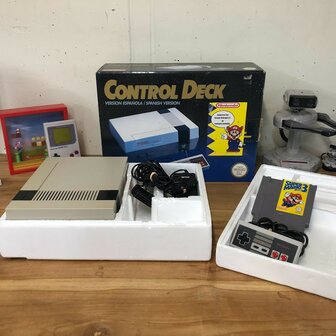 Nintendo NES Console - Control Deck + Super Mario Bros 3 [Complete] (Kopie)