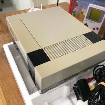 Nintendo NES Console - Control Deck + Super Mario Bros 3 [Complete] (Kopie)