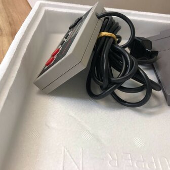 Nintendo NES Console - Control Deck + Super Mario Bros 3 [Complete] (Kopie)