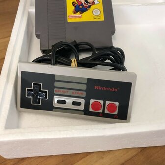 Nintendo NES Console - Control Deck + Super Mario Bros 3 [Complete] (Kopie)
