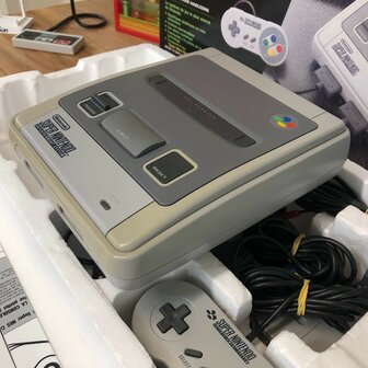 Super Nintendo SNES Console + Super Mario Land [Complete]