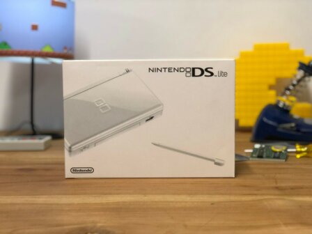 Nintendo DS Lite - Ice White [Complete]