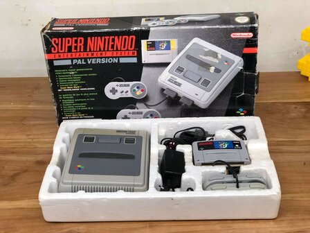 Super Nintendo SNES Console - Super Mario World [Complete]