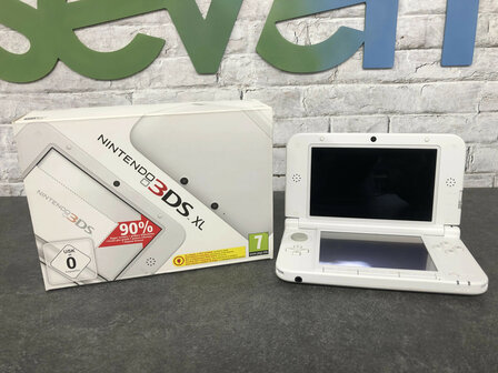 Nintendo 3DS XL - White [Complete]