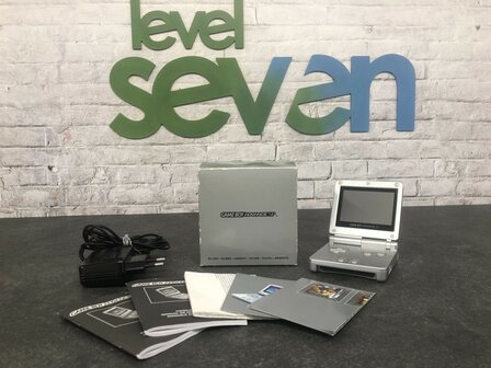 Gameboy Advance SP Silver [Complete]