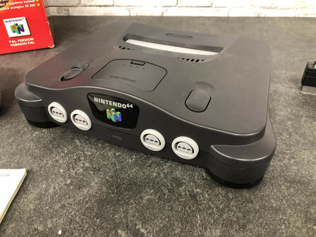 Nintendo 64 Starter Pack - Control Deck Edition [Complete]