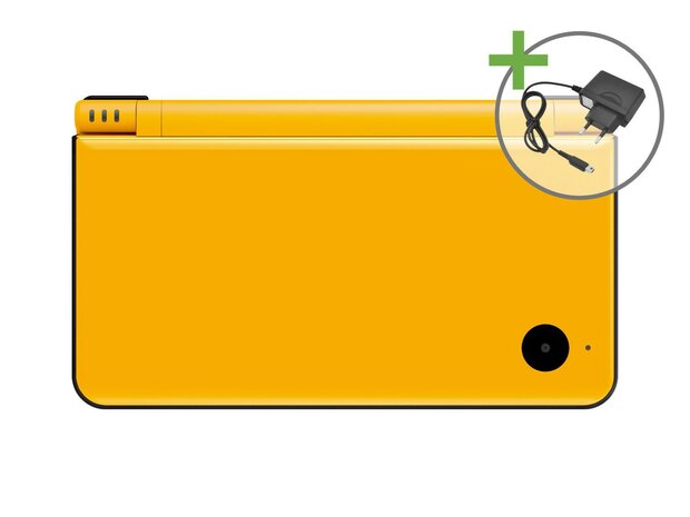 Nintendo DSi XL Yellow