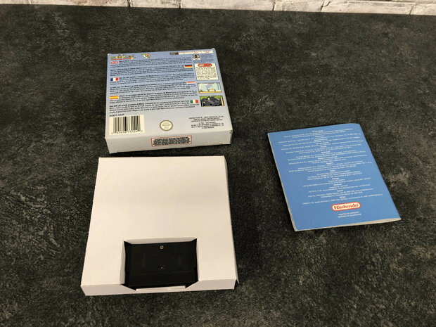 Gameboy Advance Transparent Blue + Super Mario Advance 2 - Super Mario World [Complete]