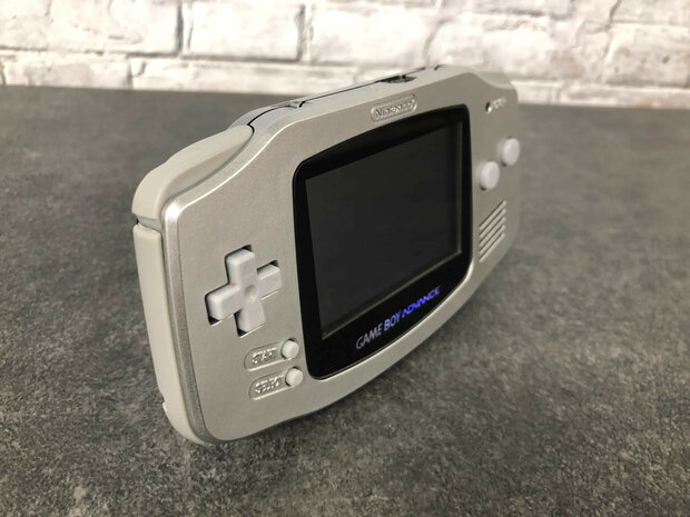 Gameboy Advance Silver [Complete]