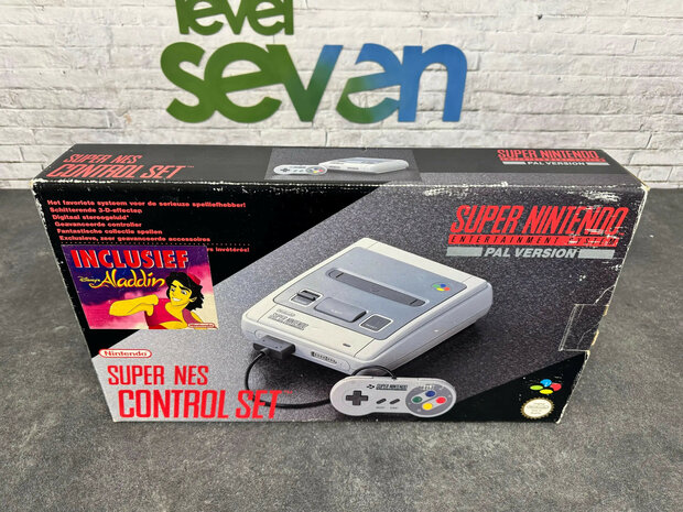 Super Nintendo Starter Pack - Aladdin Edition [Complete]