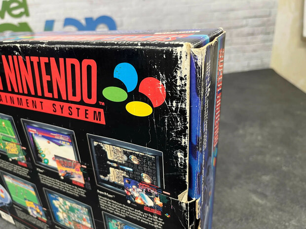 Super Nintendo Starter Pack - Super Mario World Edition [Complete]