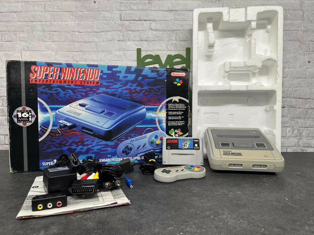 Super Nintendo Starter Pack - Super Mario World Edition [Complete]