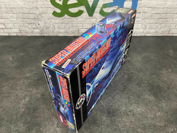 Super Nintendo Starter Pack - Super Mario World Edition [Complete]