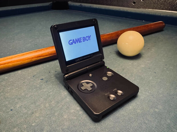 Gameboy Advance SP Graphite Black - USB-C & IPS V5