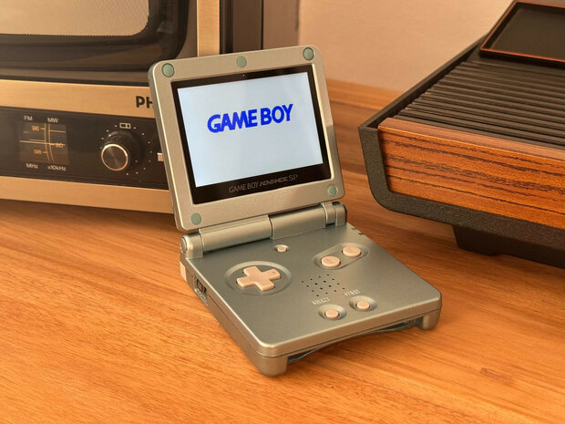 Gameboy Advance SP Lightblue - USB-C & IPS V5