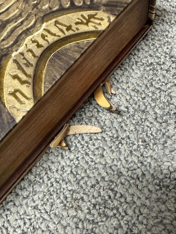 Bayonetta + Bayonetta 2 - First Print Premiere Edition (cover damaged)