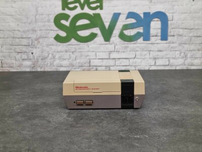 Nintendo NES console - CIC-Lockout chip mod