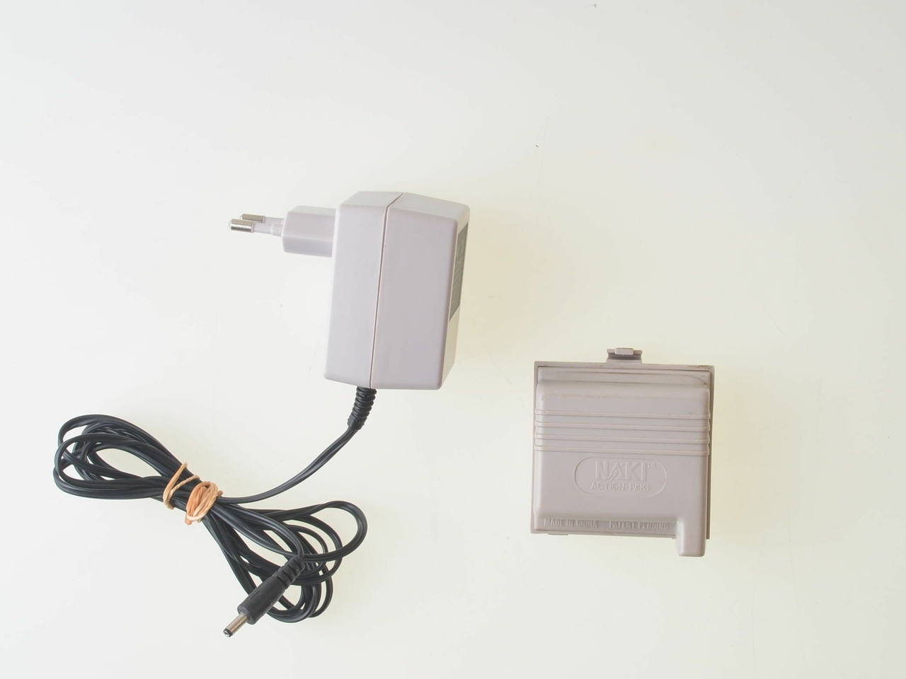 Aftermarket Battery Pack for Gameboy Classic - Gameboy Classic Hardware
