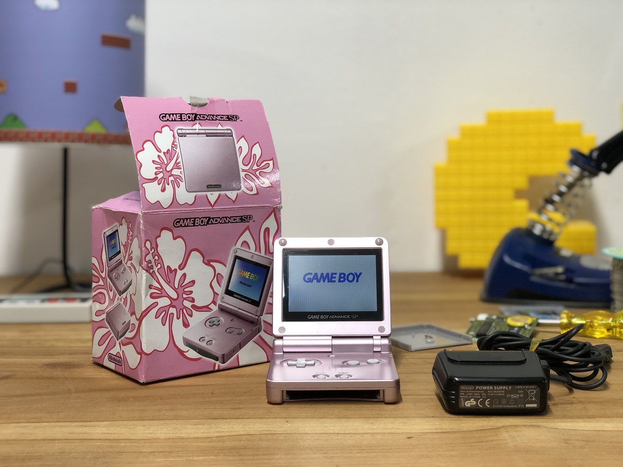 Gameboy Advance SP Pearl Pink AGS-101 [Complete] - Gameboy Advance Hardware
