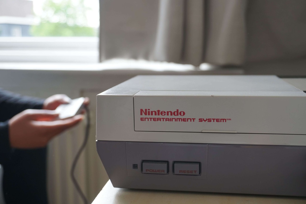 Nintendo NES Console - Nintendo NES Hardware - 2